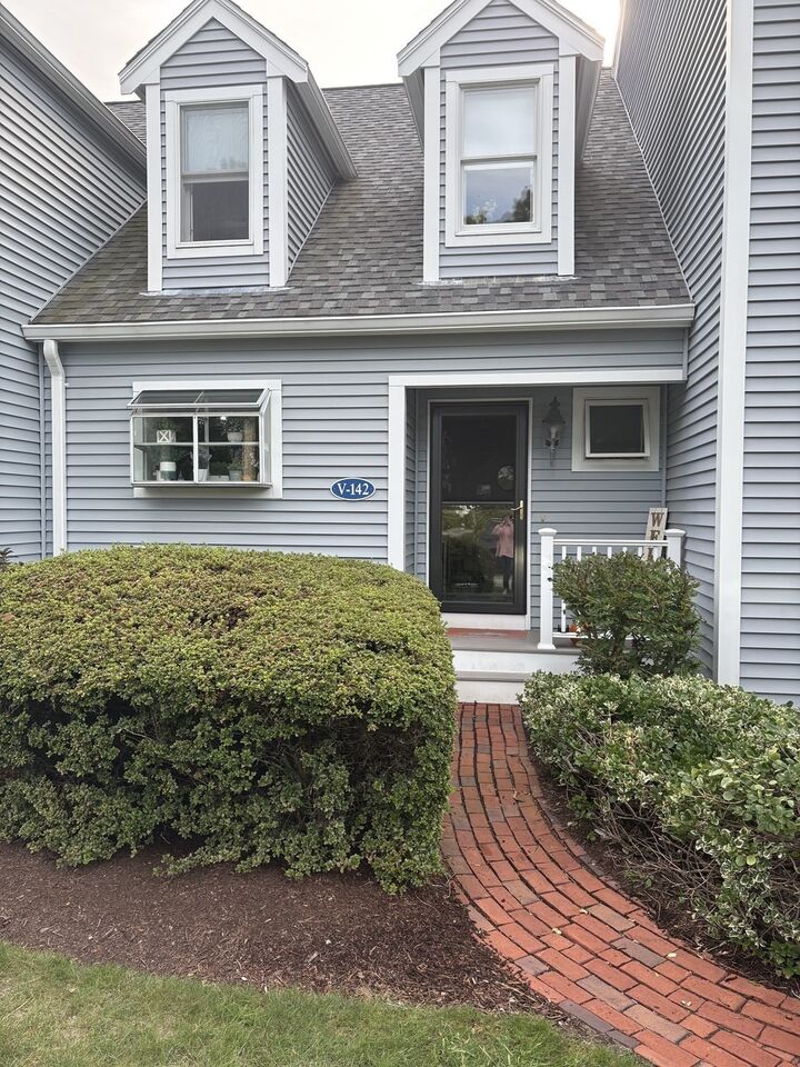 Property Photo:  142 Shellback Way V142  MA 02649 