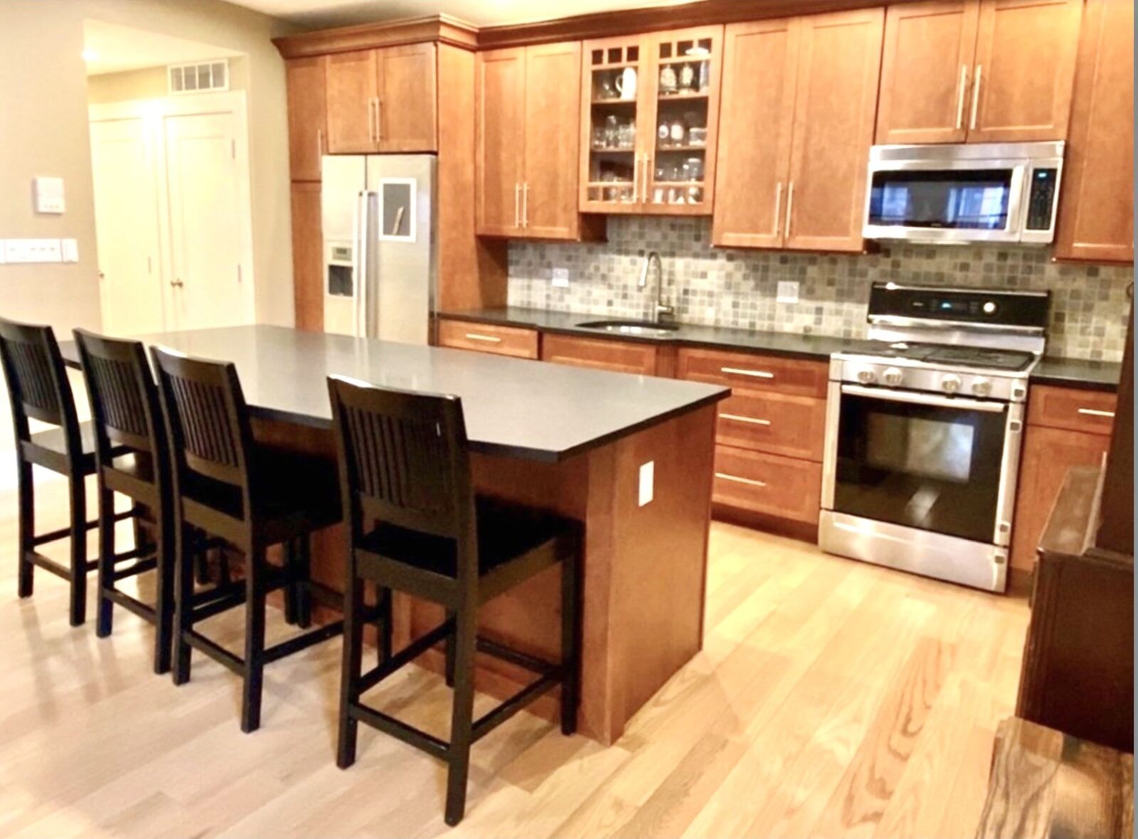 Property Photo:  518 East 6th Street 2  MA 02127 