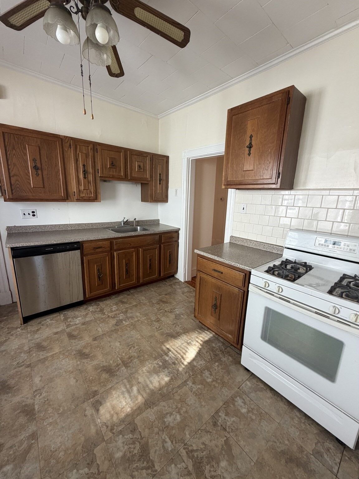 Property Photo:  187 Powderhouse Blvd 2  MA 02144 