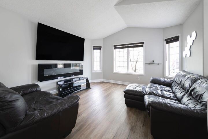 Property Photo:  109 Laurier Road  AB T9K 2L4 