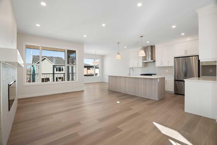 Property Photo:  125 Southborough Common  AB T4C 2P5 