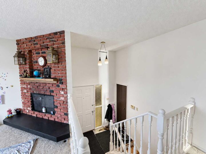 Property Photo:  668 Whiteridge Road NE  AB T1Y 2Y8 