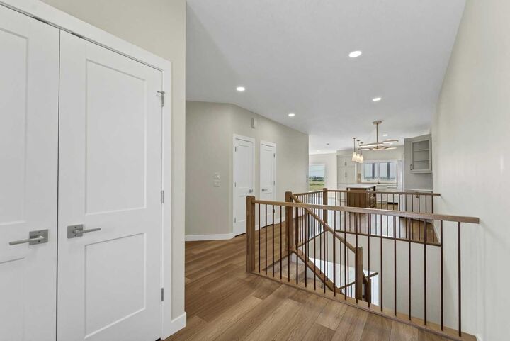 Property Photo:  179 Sierra Road NW  AB T1B 0R6 