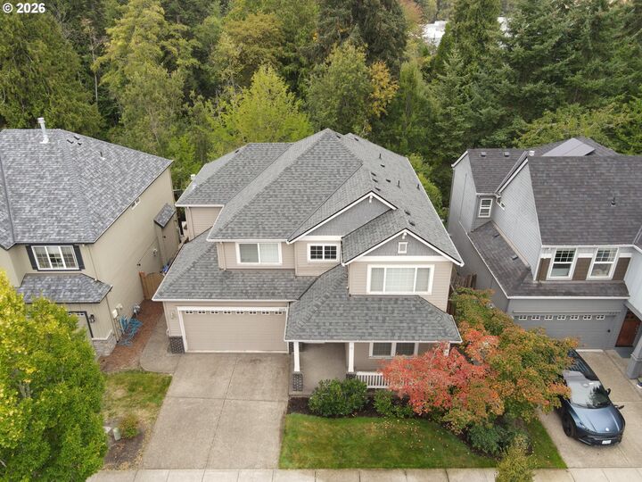 Property Photo:  665 NE Retford Ave  OR 97124 