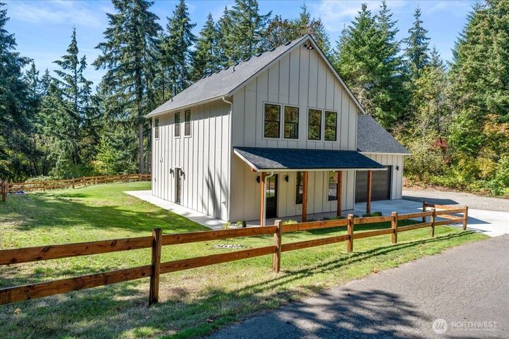Property Photo:  108  David Dean Drive  WA 98625 