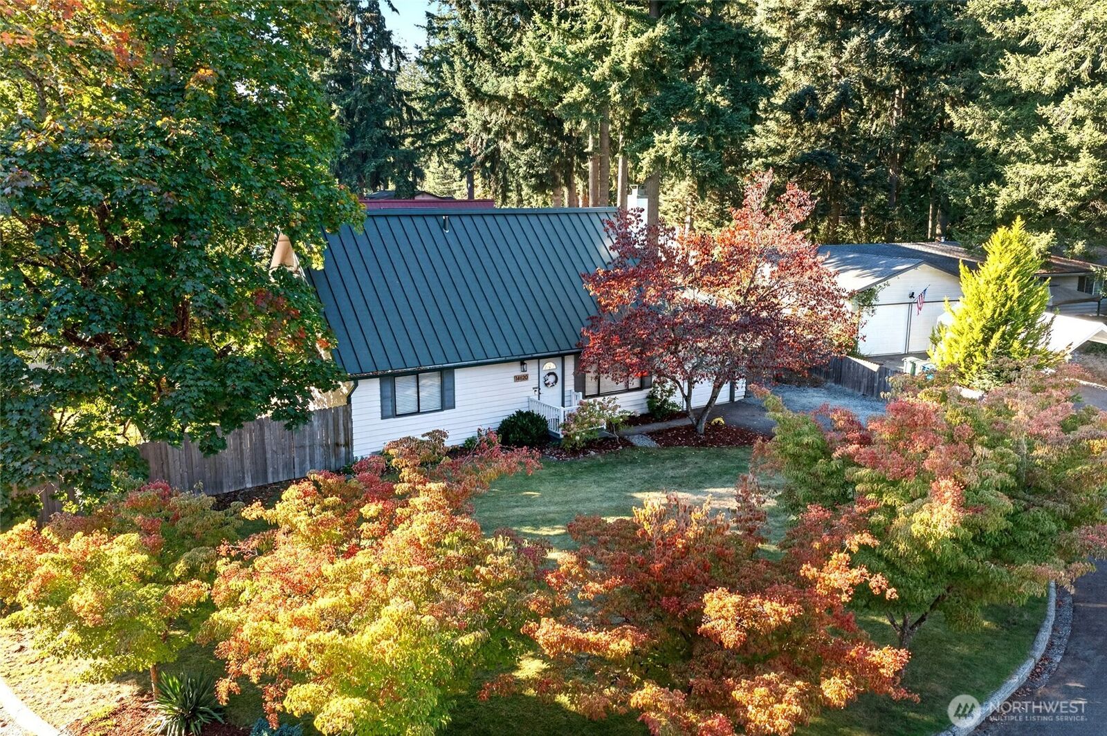 Property Photo:  14620 SE 140th Street  WA 98059 