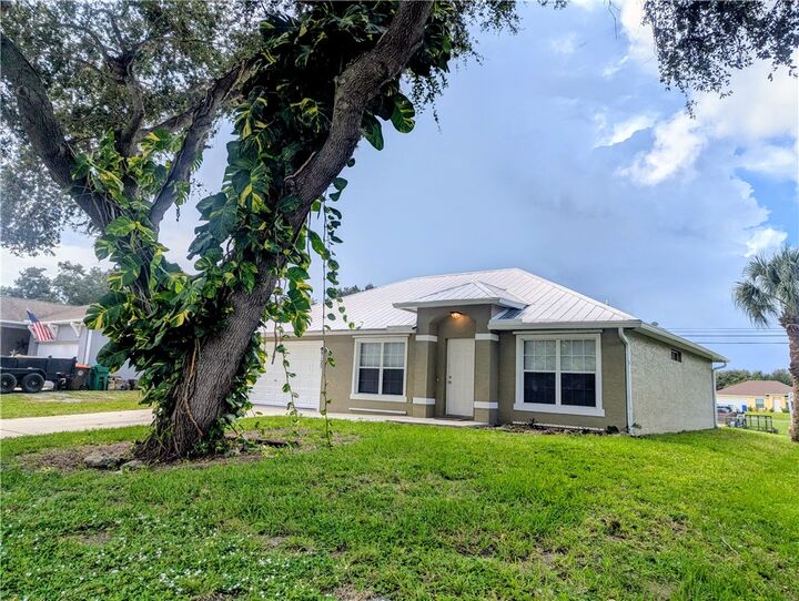 Property Photo:  9125 100th Court  FL 32967 