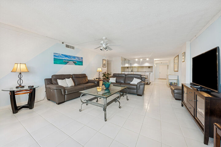 Property Photo:  3400 S Ocean Boulevard 4H  FL 33487 