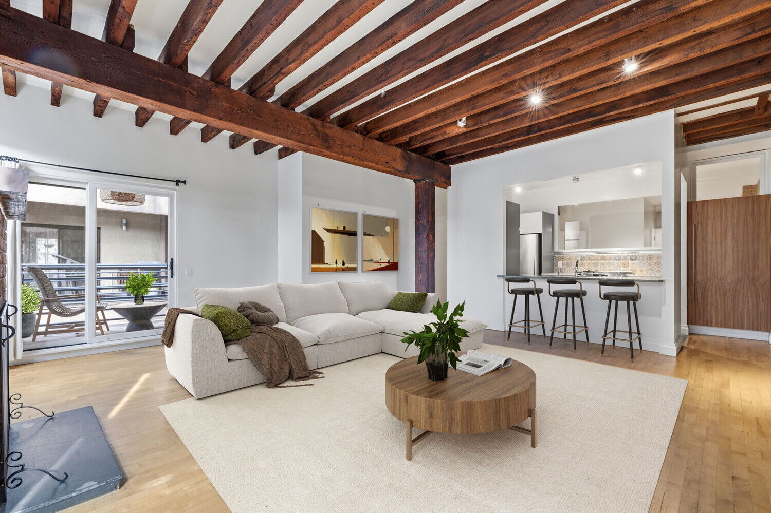 Property Photo:  35 Bethune Street 5B  NY 10014 