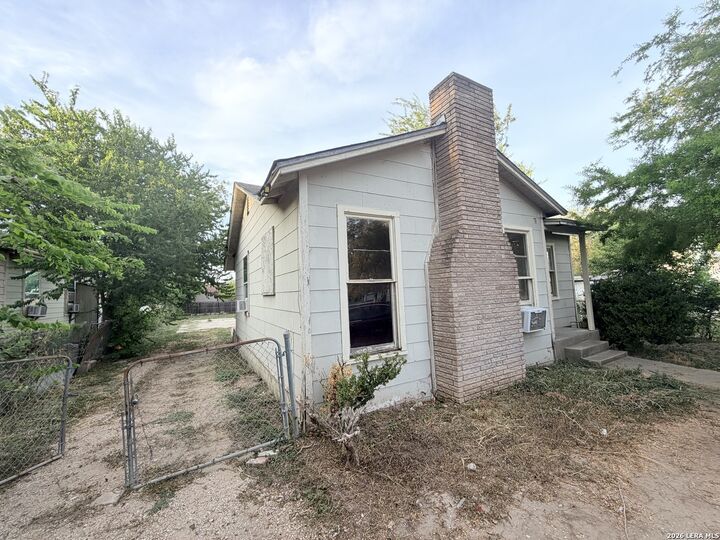 Property Photo:  321 Mary  TX 78214 
