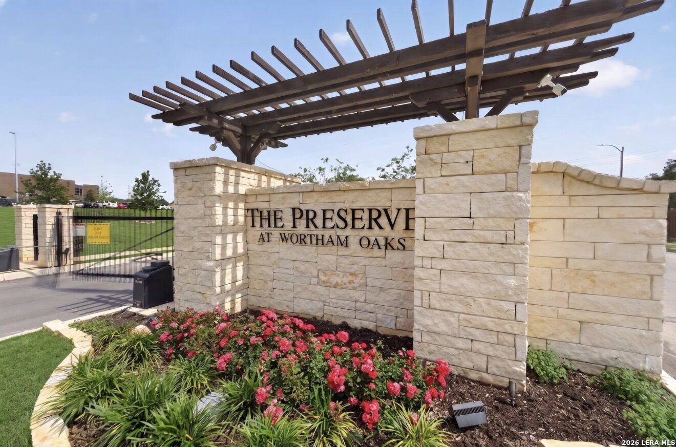 Property Photo:  21510 Foxpark Lodge  TX 78261 