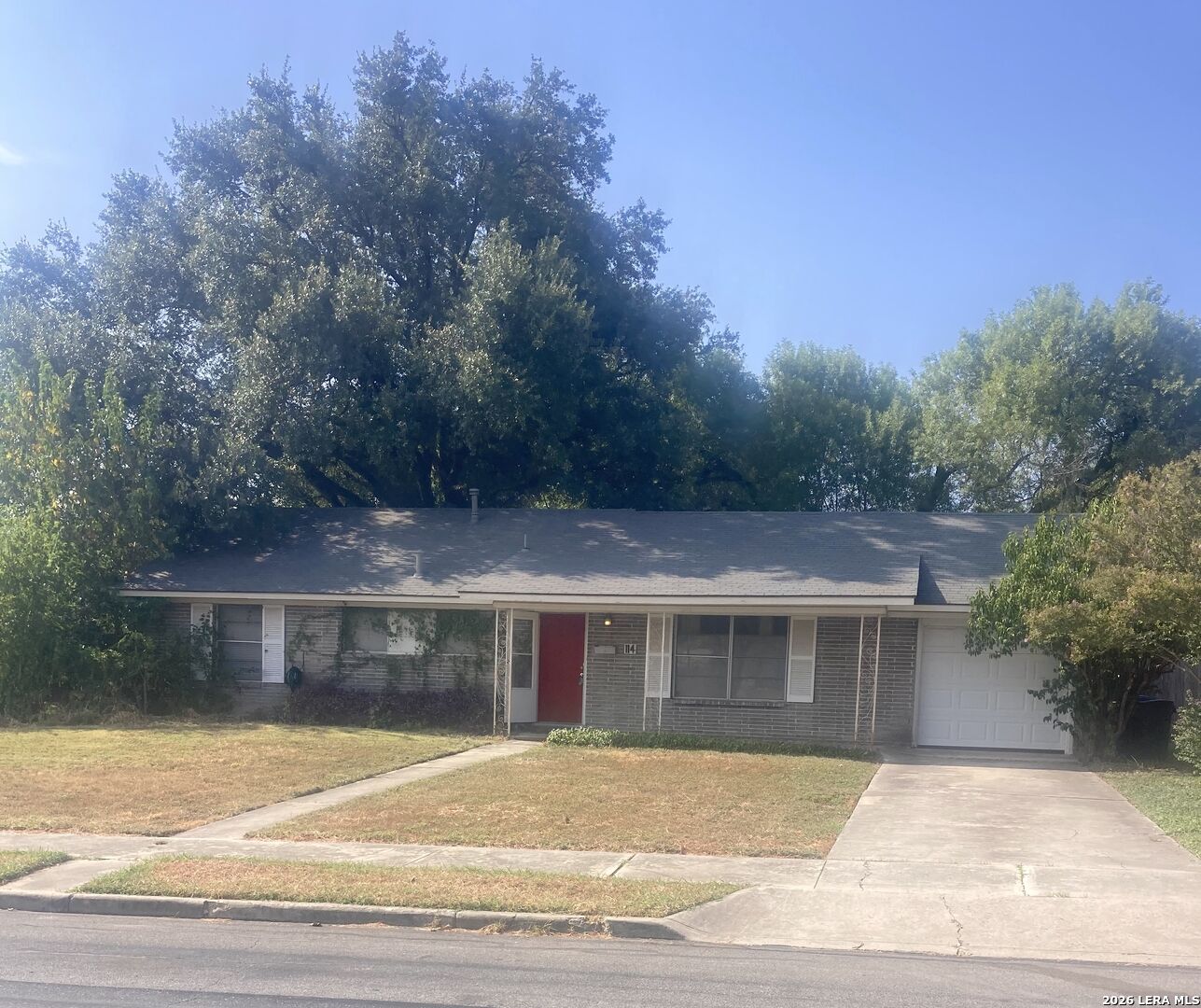 Property Photo:  114 Springwood Ln  TX 78216 