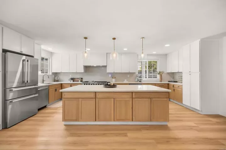 Property Photo: 2690 Cowley Way CA 92110