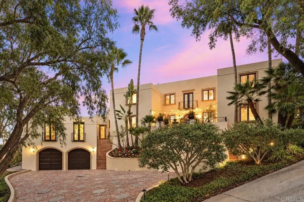 Property Photo:  136 Hummingbird  CA 92024 