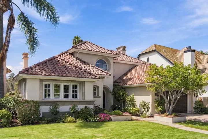 Property Photo:  16050 Avenida Calma  CA 92019 