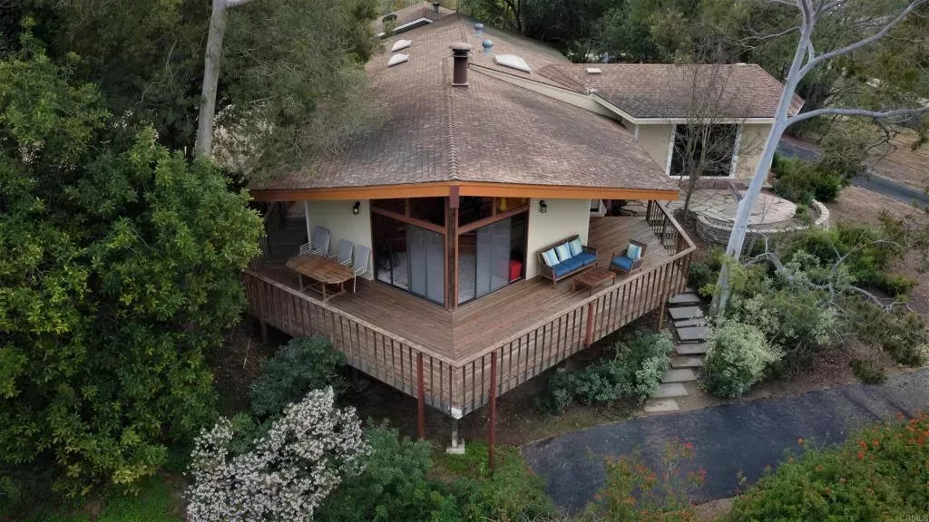 Property Photo: 3730 Silverleaf Lane CA 92084