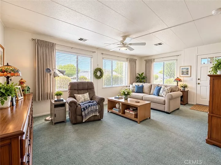 Property Photo: 14851 Jeffrey Road 230 CA 92618