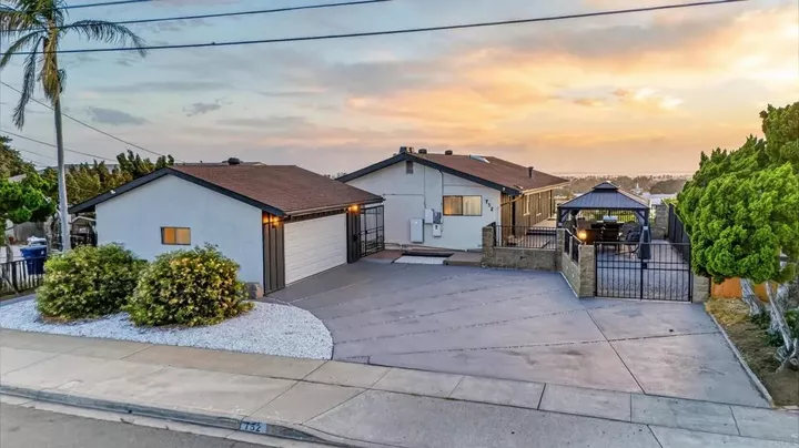 Property Photo:  752 Monserate Avenue  CA 91910 