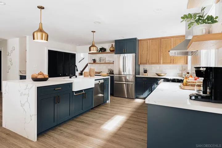 Property Photo: 1953 Emerald St CA 92109