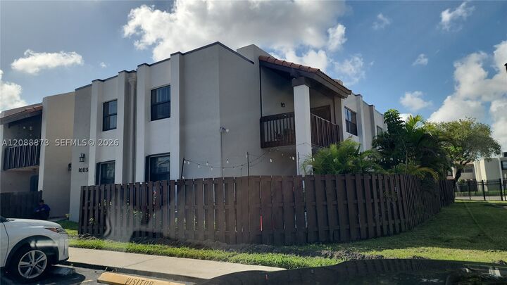 Property Photo: 10115 NW 9th St Cir 6-106 FL 33172