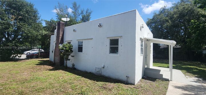 Property Photo:  944 NW 81st St A  FL 33150 