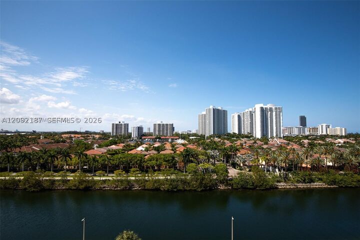 Property Photo:  3701 N Country Club Dr 902  FL 33180 
