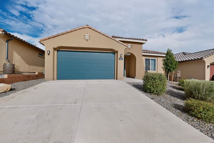 Property Photo: 25 Mountaingem Loop NM 87508