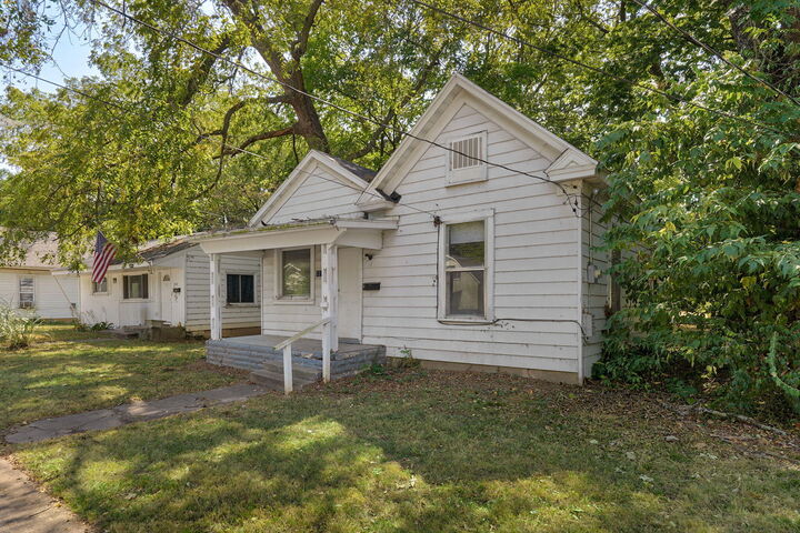 Property Photo:  1216 W Harrison Street  MO 65806 