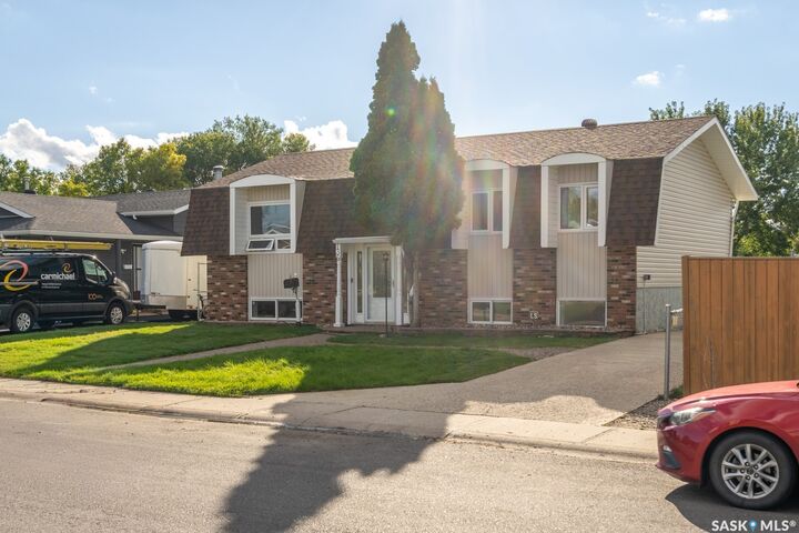 Property Photo:  135 Fulton Drive  SK S4X 1A6 