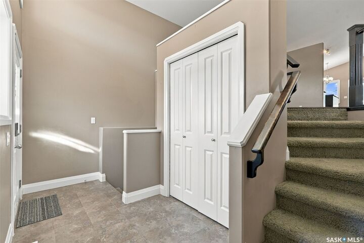 Property Photo:  1114 Hargreaves Way  SK S7R 0H2 