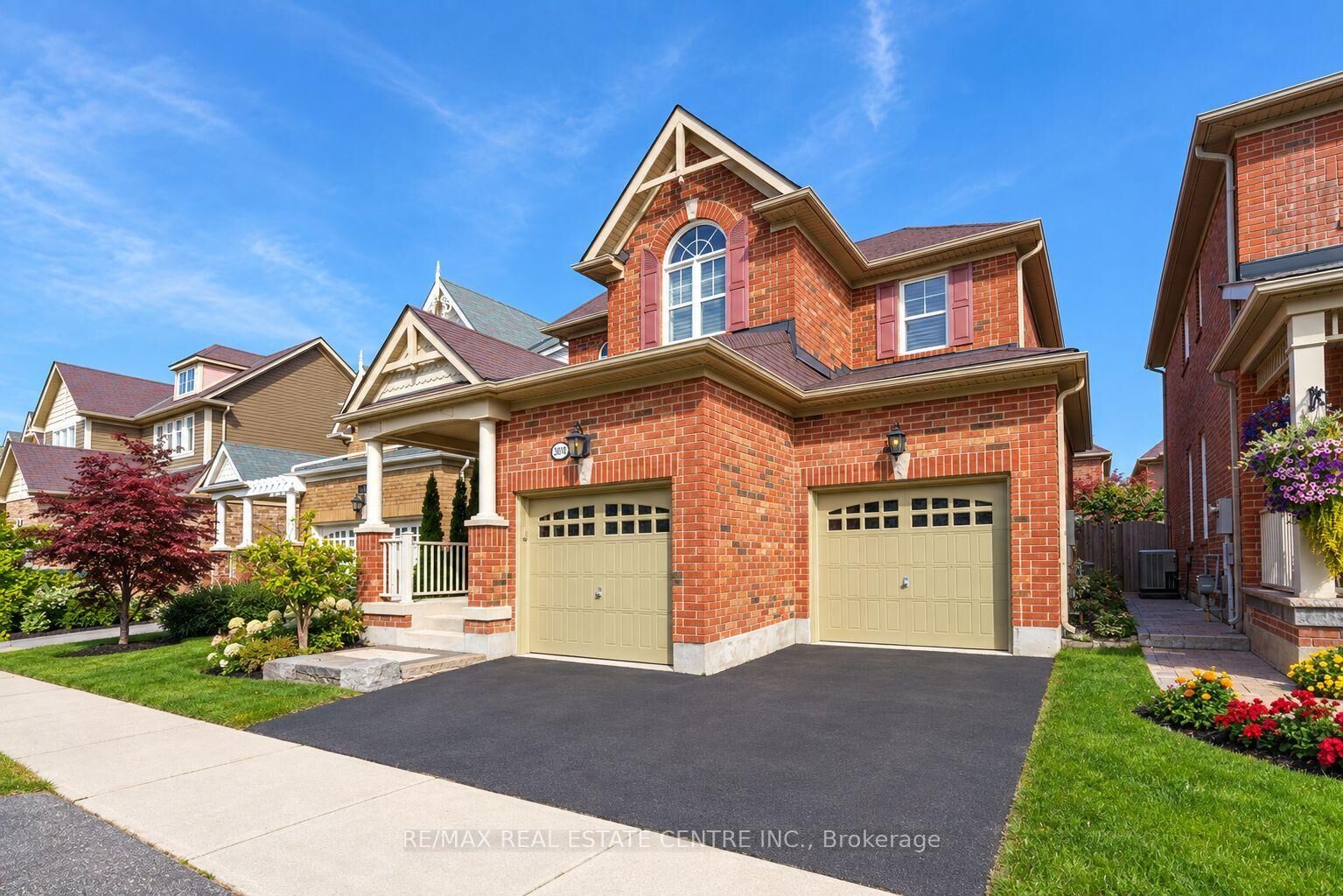 Property Photo:  907 Etherington Way  ON L9T 0Z3 