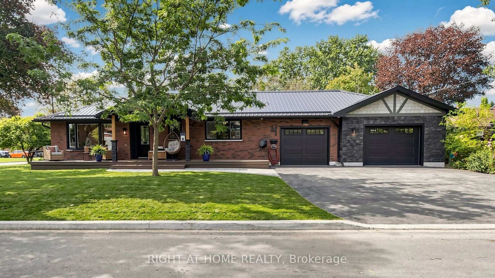 Property Photo:  4 Flett Street  ON L1C 2K1 
