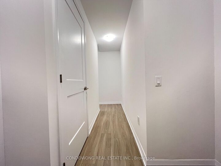 Property Photo:  50 Dunfield Avenue 1019  ON M4S 0E4 