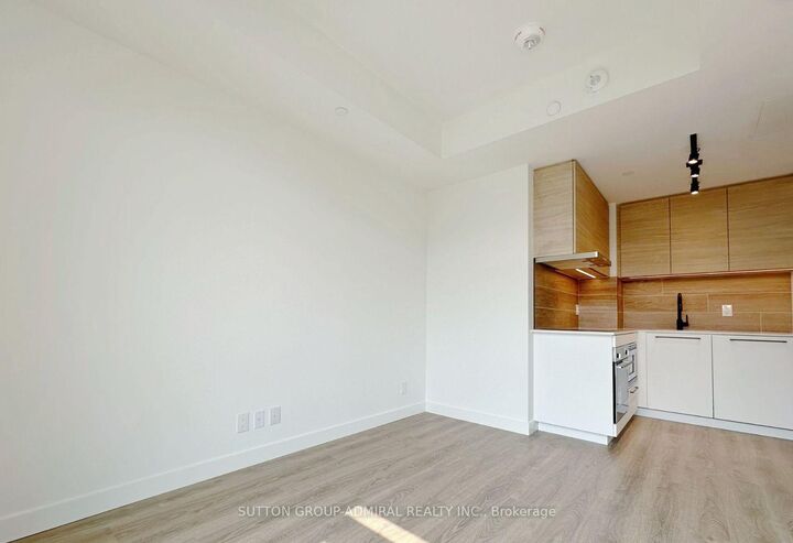 Property Photo:  1050 Eastern Avenue 328  ON M4L 0B7 