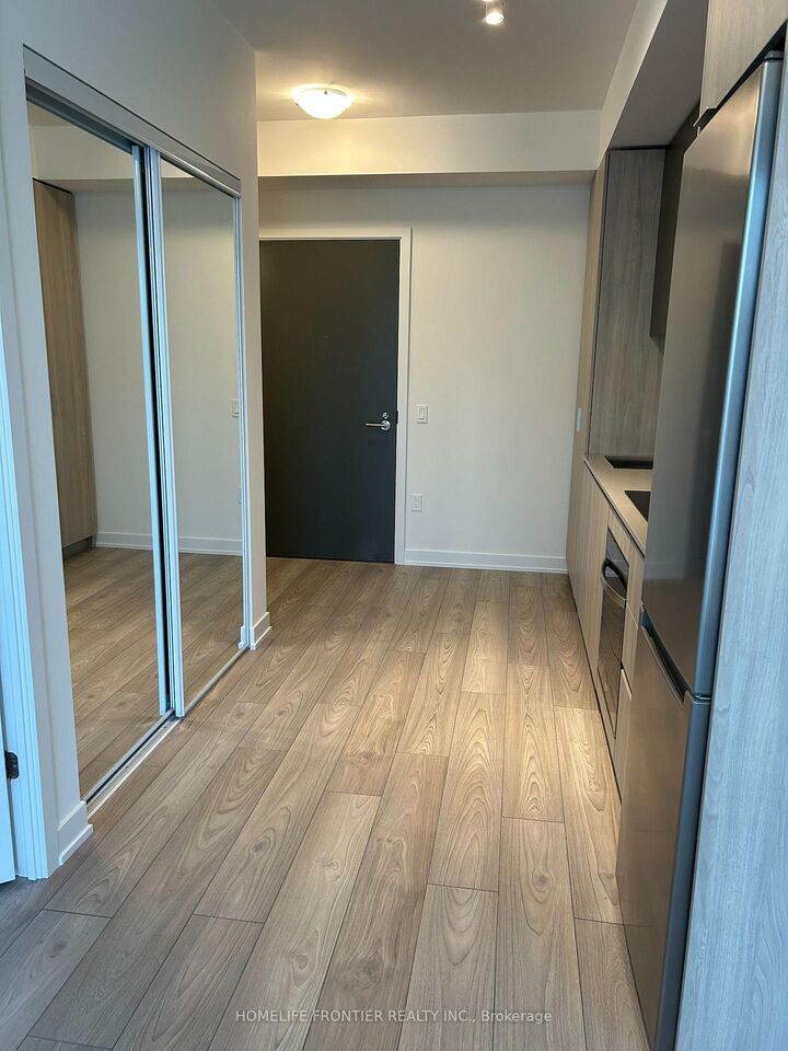 Property Photo:  5858 Yonge Street 720  ON M2M 0C6 