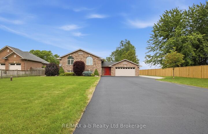 Property Photo:  6744 Hacienda Road  ON N5H 2R5 