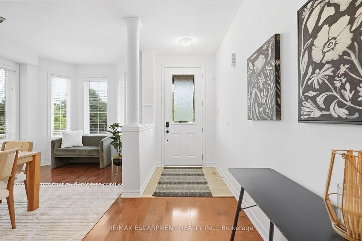 Property Photo:  32 Wimberly Avenue  ON L8B 0R9 