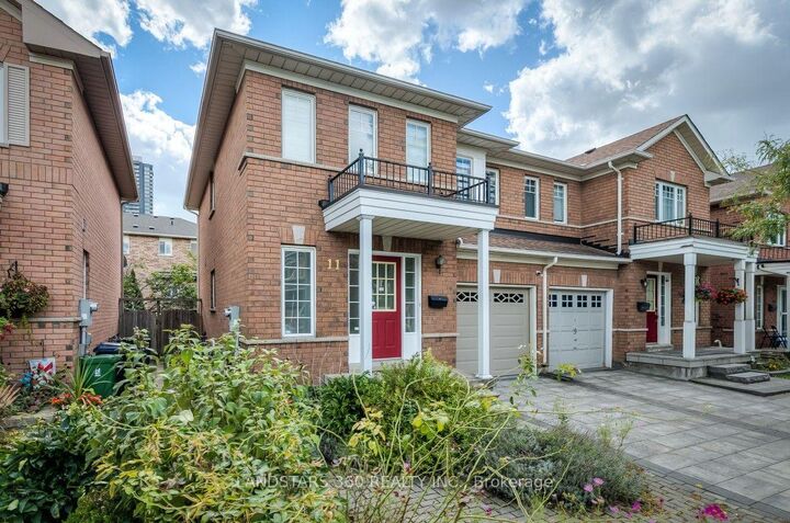 Property Photo: 11 Wilket Creek Road ON M3C 4A1