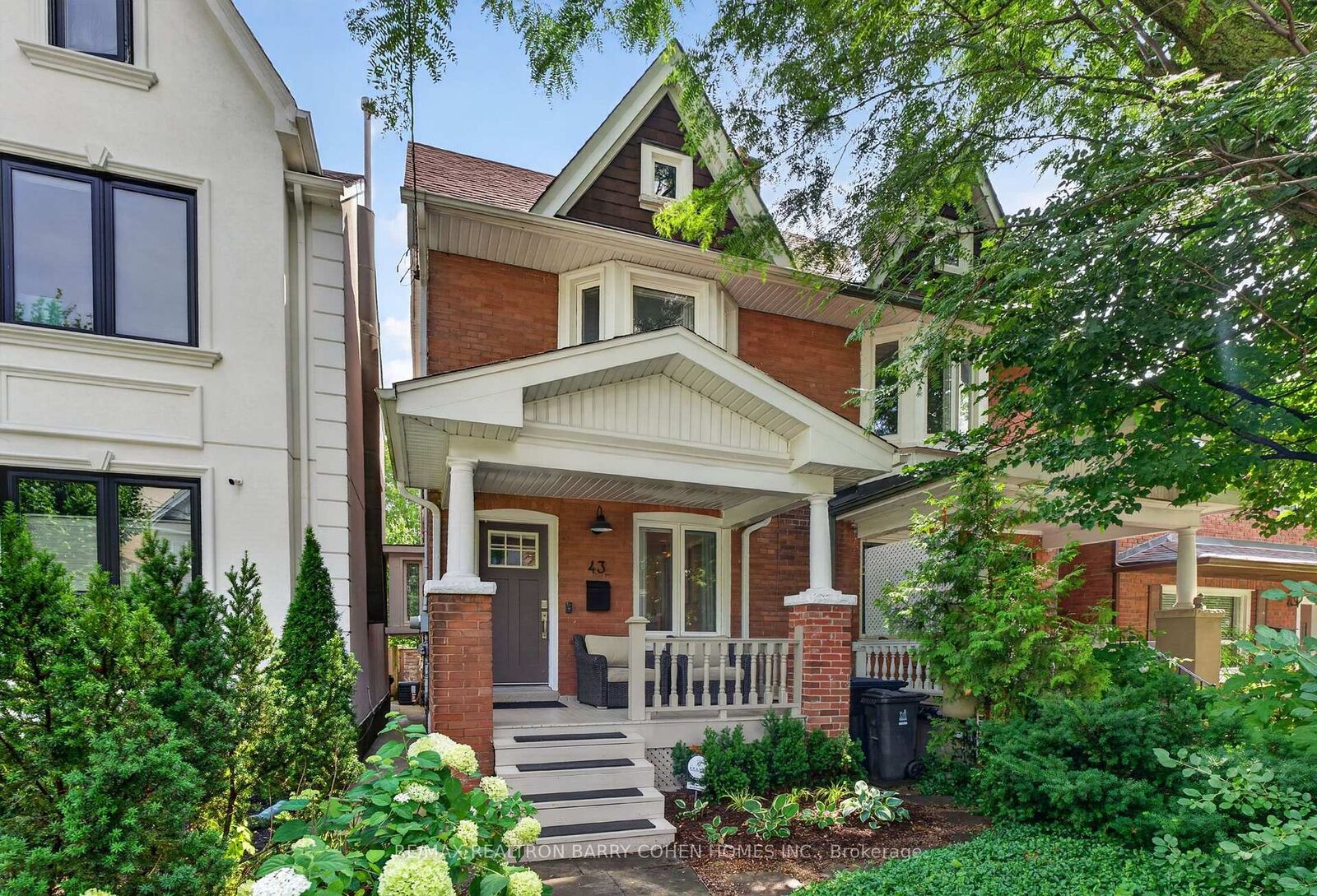 Property Photo:  43 Helena Avenue  ON M6G 2H3 