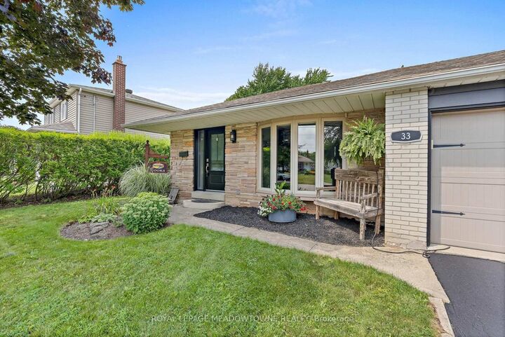 Property Photo:  33 Fagan Drive  ON L7G 4P4 