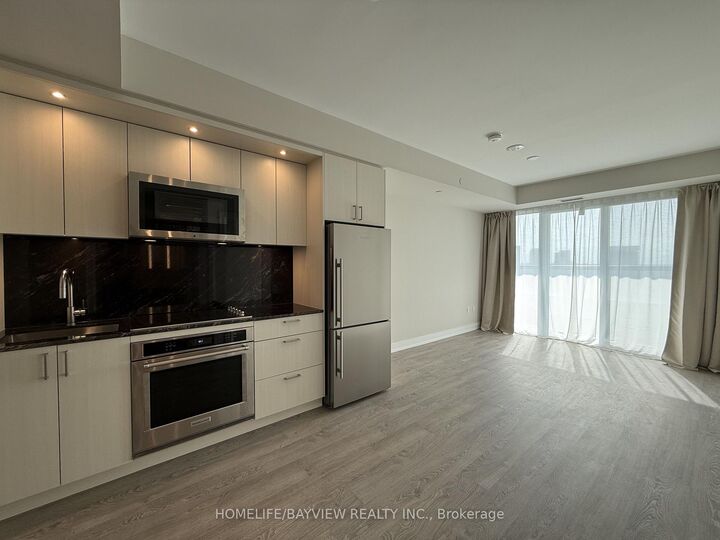 Property Photo: 30 Inn On The Park Drive 1908 ON M3C 0P7