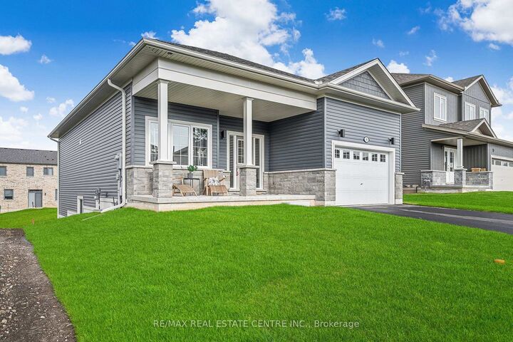 Property Photo:  99 Hillcrest Road  ON L3K 6E4 