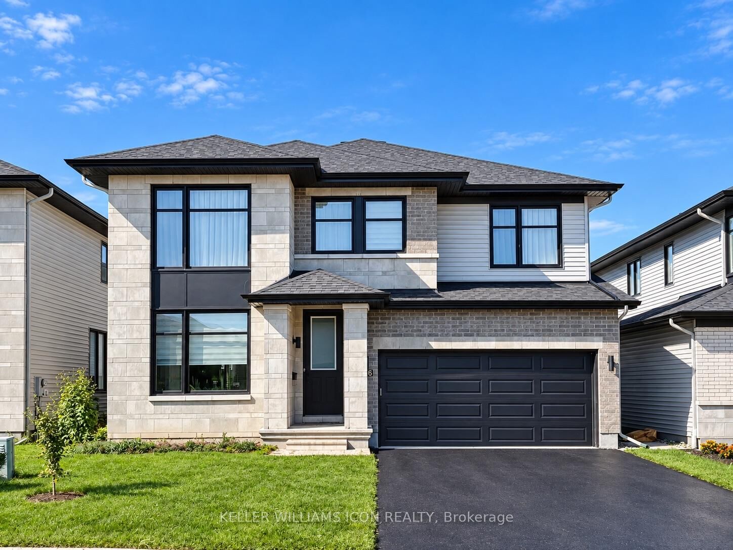 Property Photo:  306 Memorial Grove  ON K1X 0C8 