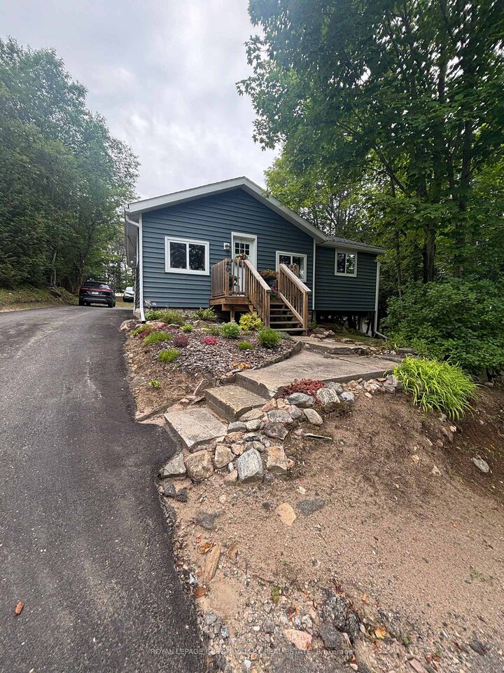 Property Photo:  40 Cleak Avenue N  ON K0L 1C0 