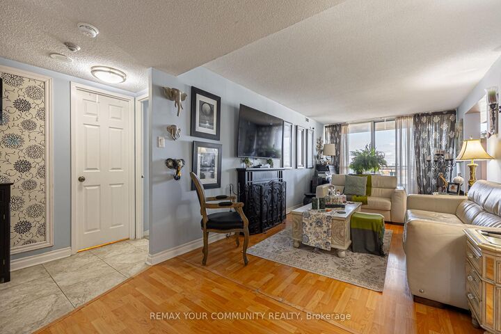 Property Photo: 4725 Sheppard Avenue E 1109 ON M1S 5B3