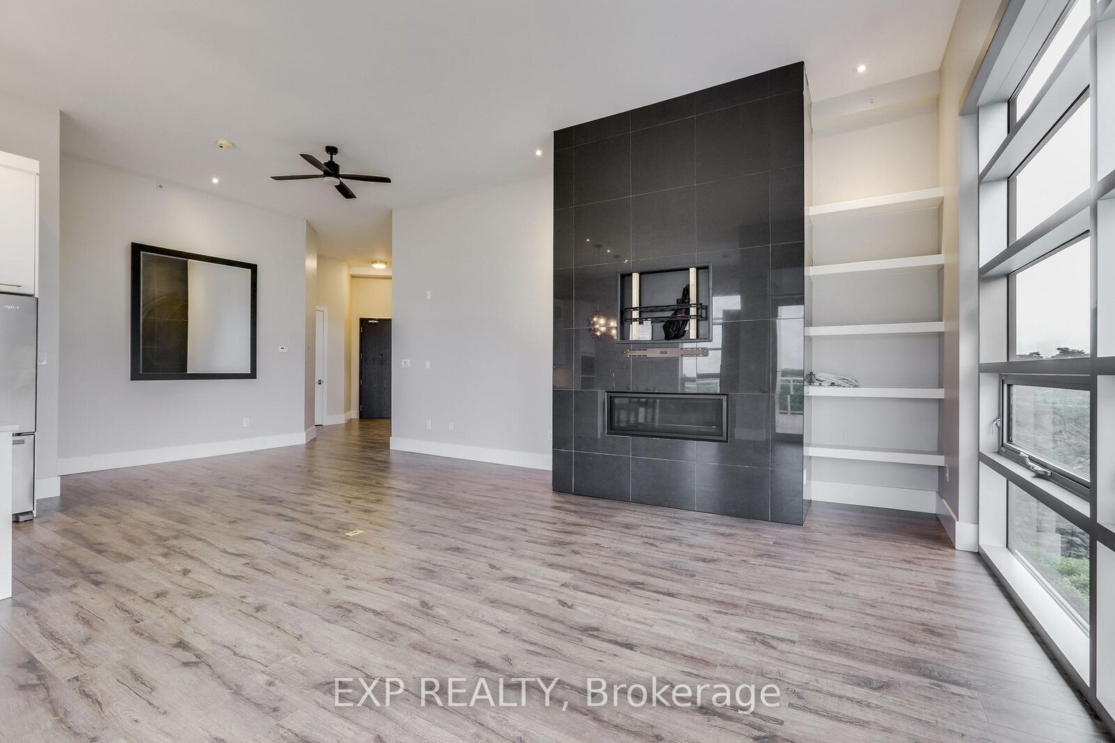 Property Photo:  1705 Fiddlehead Place 403  ON N6G 0S1 