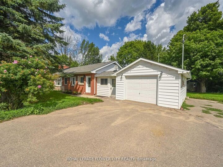 Property Photo:  5263 Trafalgar Road  ON N0B 1T0 