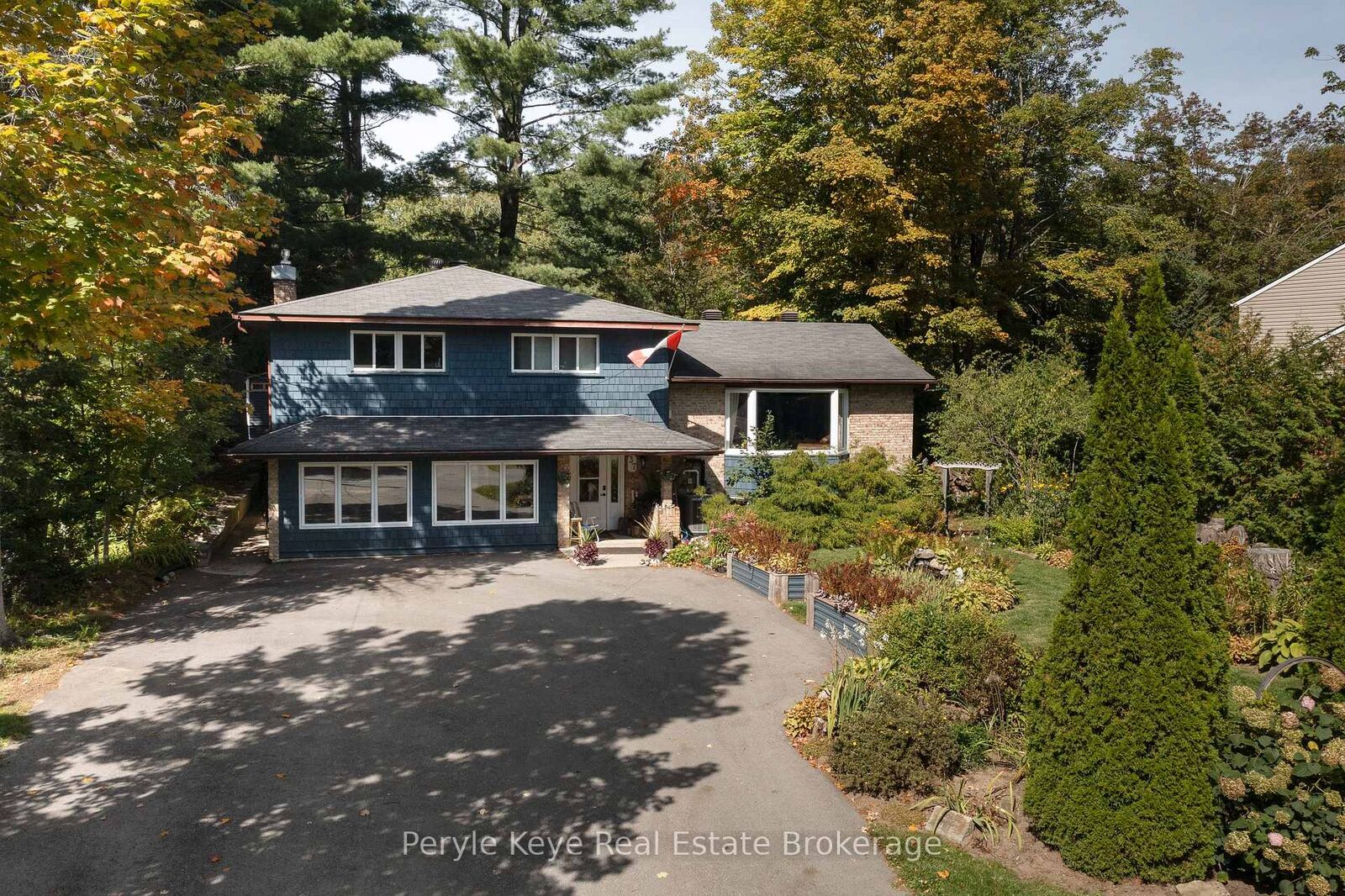 Property Photo:  37 Woodland Drive  ON P1L 1M3 