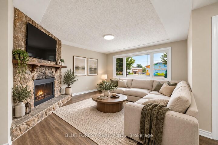 Property Photo:  1688 Trafalgar Street  ON N5W 1X3 