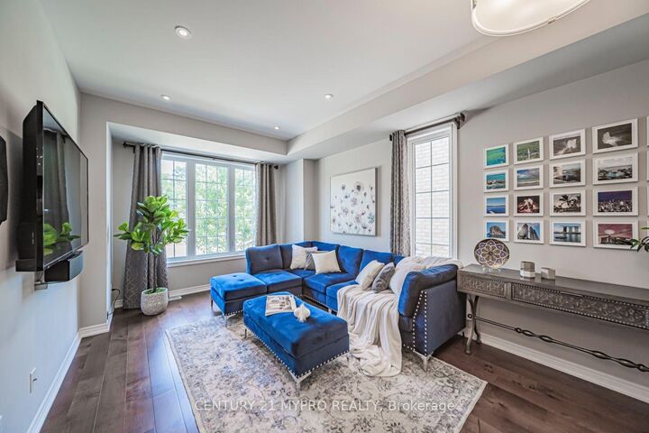 Property Photo:  2768 Donald Cousens Parkway S  ON L6B 0X8 